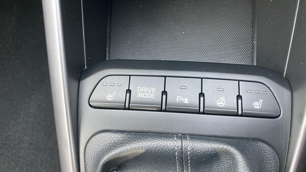 Used Kia Stonic 2023 for sale - 76144532: Photo 22