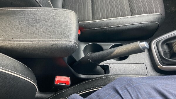 Used Kia Stonic 2023 for sale - 76144532: Photo 31