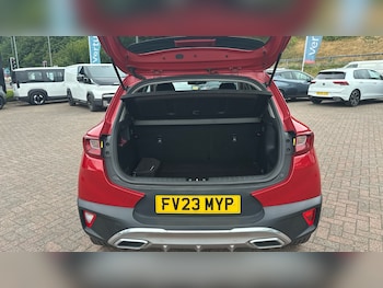 Used Kia Stonic 2023 for sale - 79282939: Photo