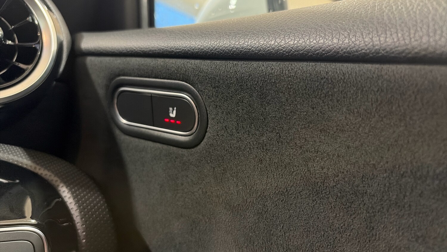 Used Mercedes-Benz A-Class 2020 for sale - 77544548: Photo 33