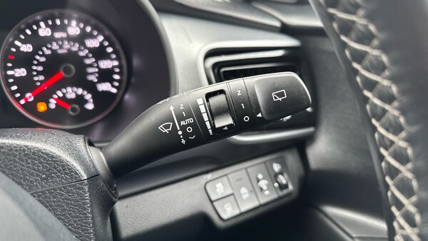 Used Kia Stonic 2023 for sale - 76035858: Photo 33