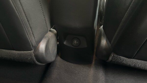 Used Kia Stonic 2023 for sale - 76035858: Photo 40
