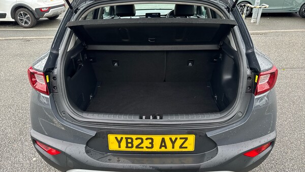 Used Kia Stonic 2023 for sale - 76035858: Photo 4