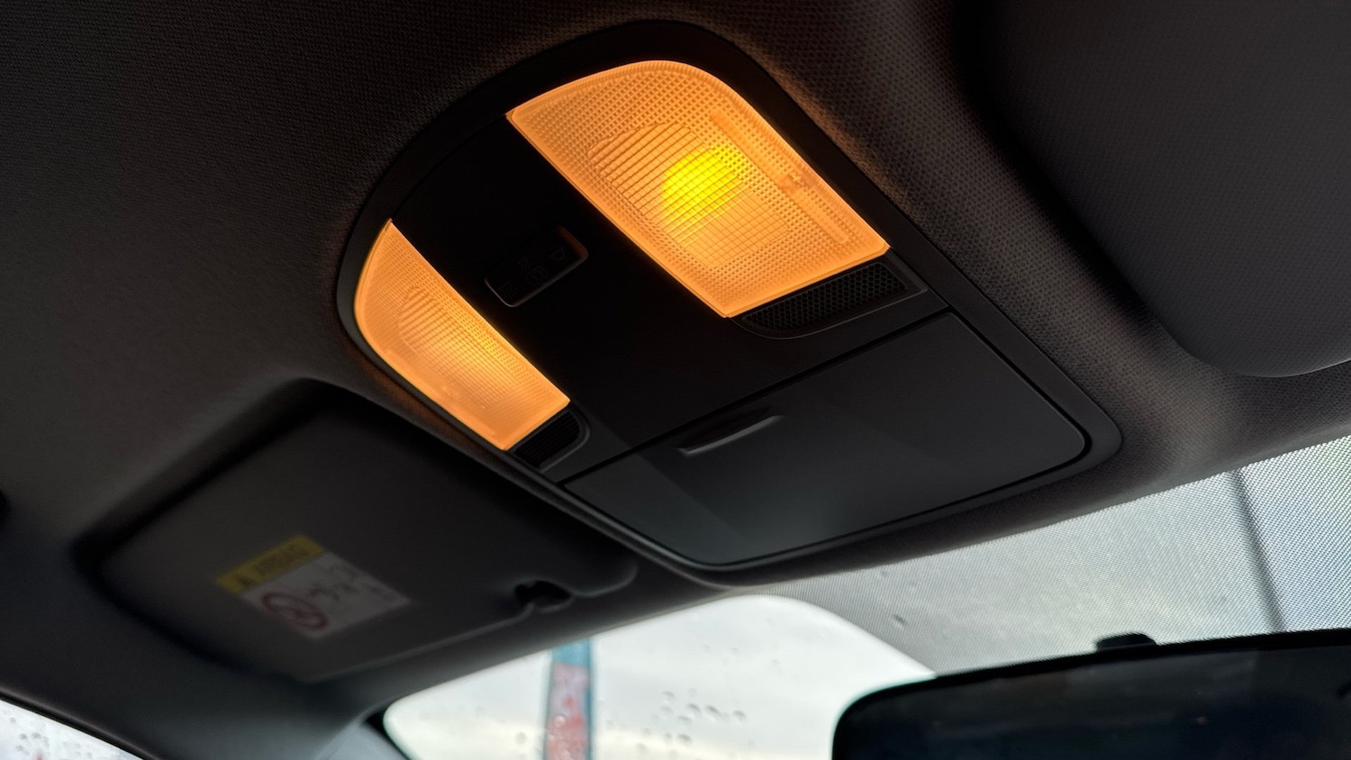 Used Kia Stonic 2019 for sale - 76796846: Photo 33