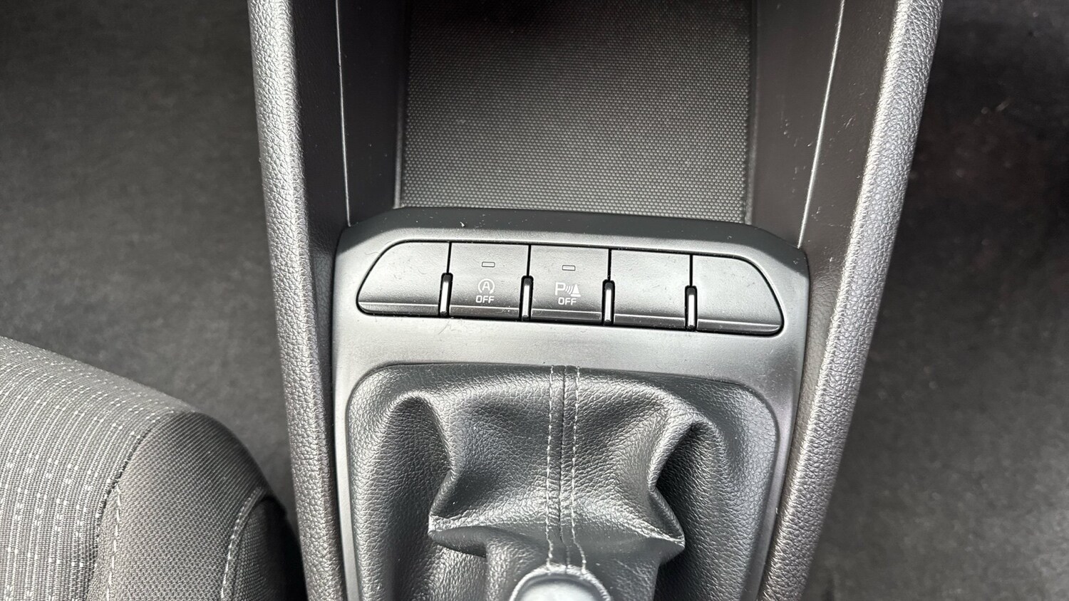 Used Kia Stonic 2019 for sale - 76796846: Photo 34