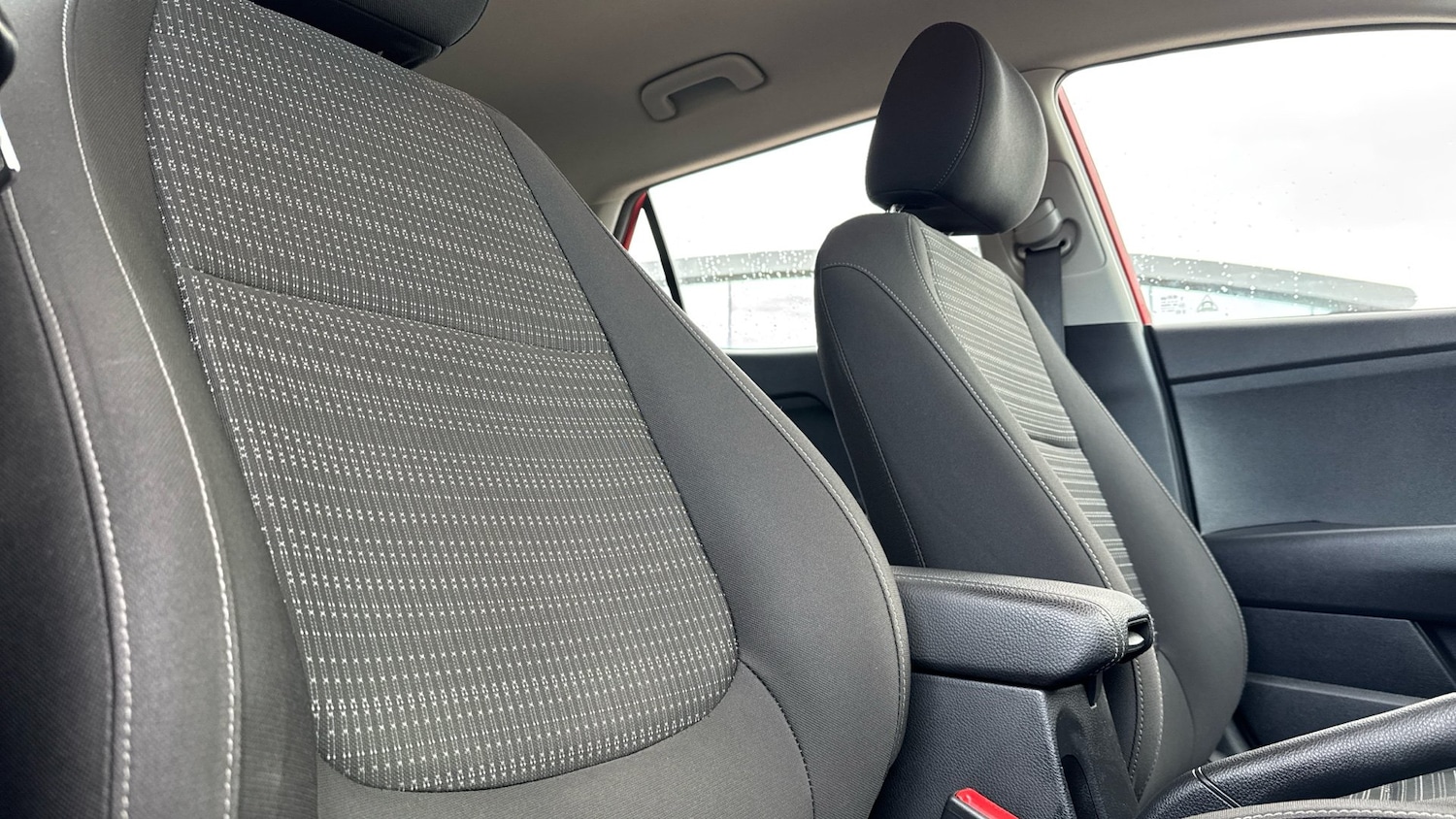 Used Kia Stonic 2019 for sale - 76796846: Photo 36