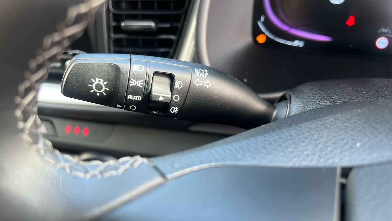 Used Kia Stonic 2024 for sale - 75960200: Photo 24