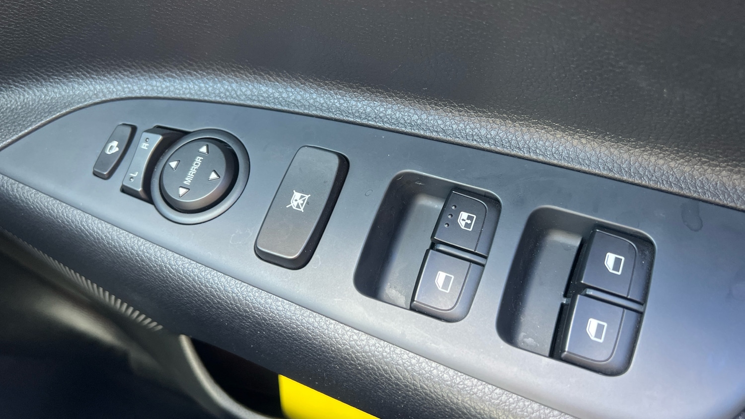 Used Kia Stonic 2024 for sale - 75960200: Photo 25