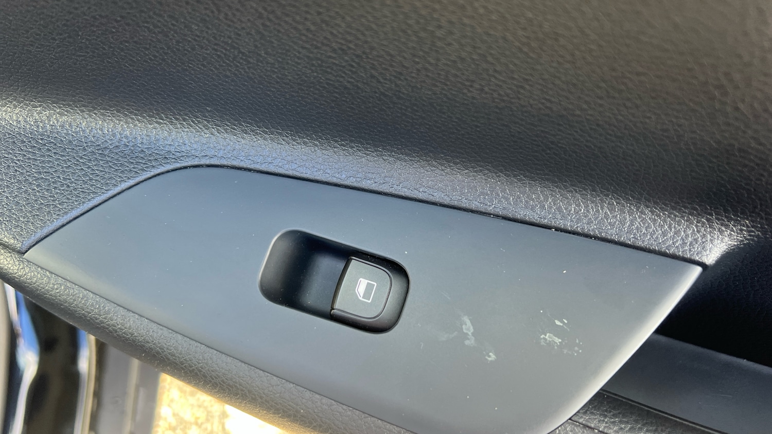 Used Kia Stonic 2024 for sale - 75960200: Photo 34