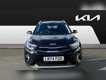 Used Kia Stonic 2024 for sale - 75960200: Photo