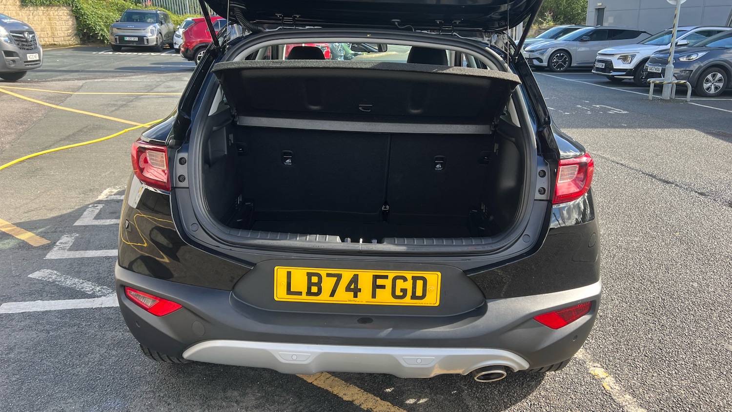 Used Kia Stonic 2024 for sale - 75960200: Photo 4