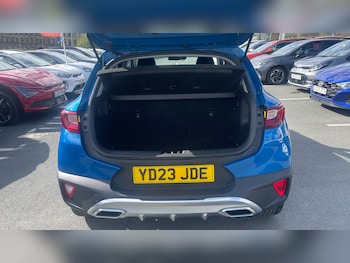 Used Kia Stonic 2023 for sale - 78466385: Photo