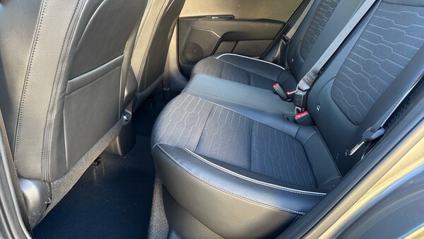 Used Kia Stonic 2025 for sale - 75995660: Photo 16