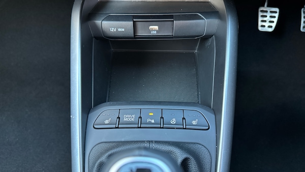 Used Kia Stonic 2025 for sale - 75995660: Photo 27