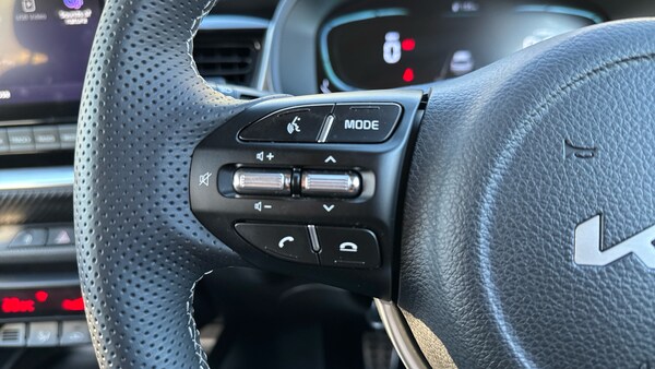 Used Kia Stonic 2025 for sale - 75995660: Photo 28