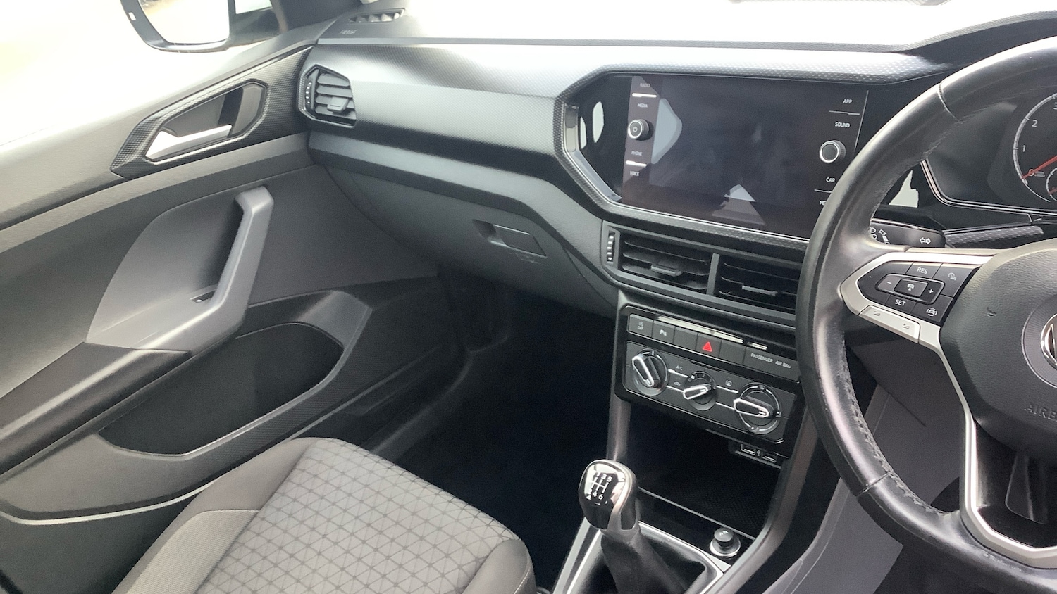 Used Volkswagen T-Cross 2020 for sale - 77258699: Photo 14