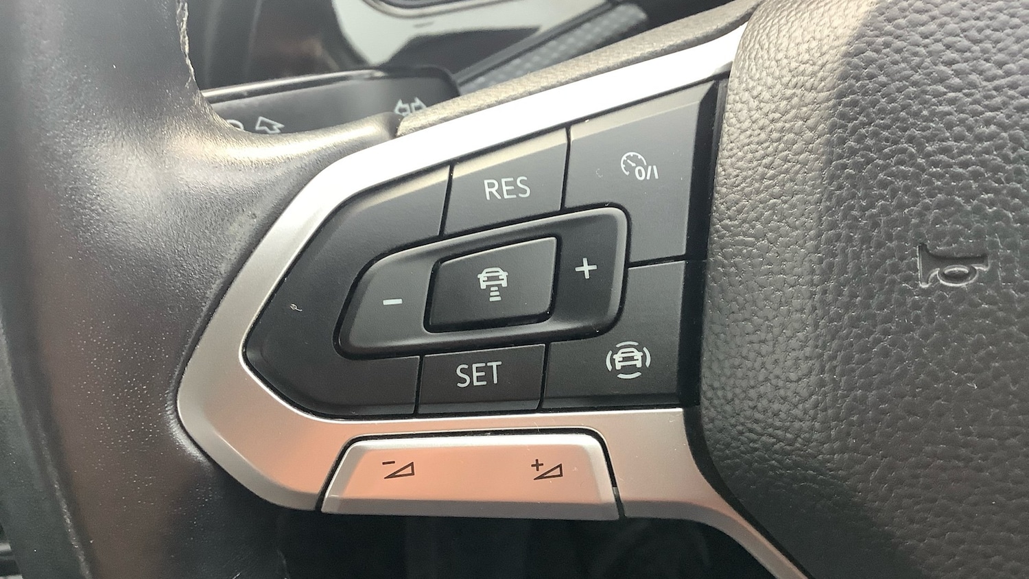 Used Volkswagen T-Cross 2020 for sale - 77258699: Photo 24