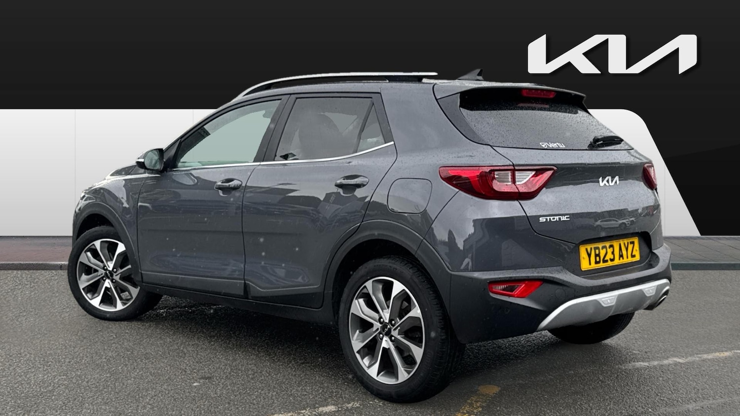 Used Kia Stonic 2023 for sale - 76577040: Photo 2