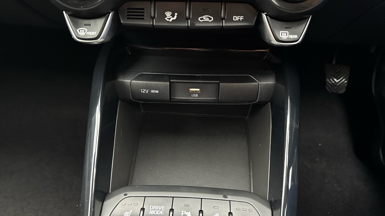 Used Kia Stonic 2023 for sale - 76577040: Photo 27