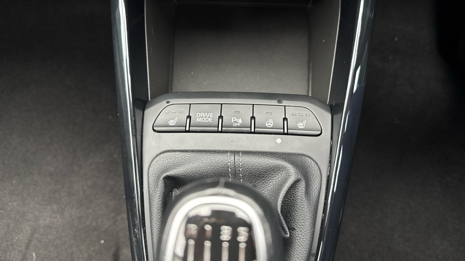 Used Kia Stonic 2023 for sale - 76577040: Photo 28