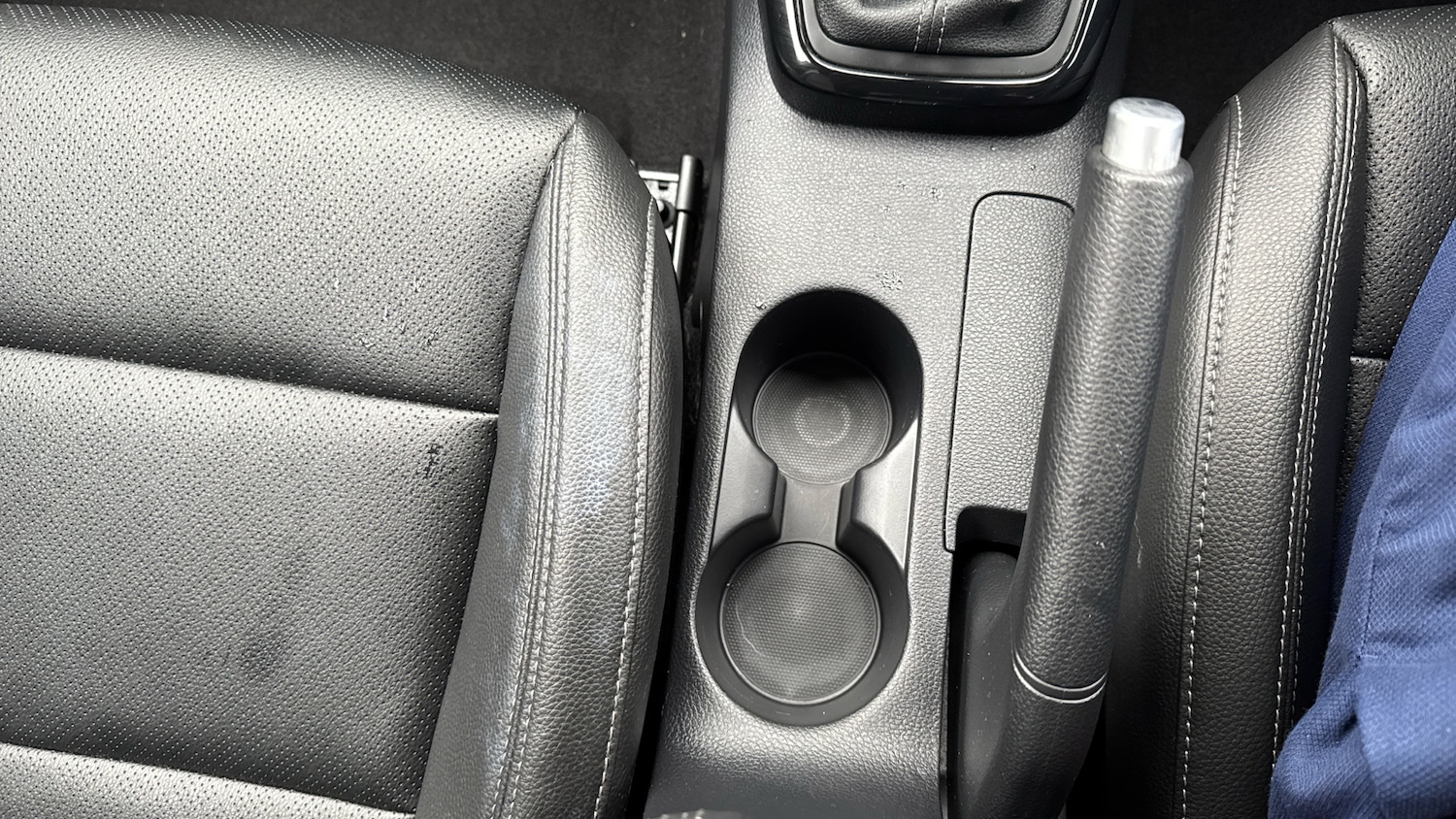 Used Kia Stonic 2023 for sale - 76577040: Photo 29