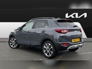 Used Kia Stonic 2023 for sale - 76577040: Photo