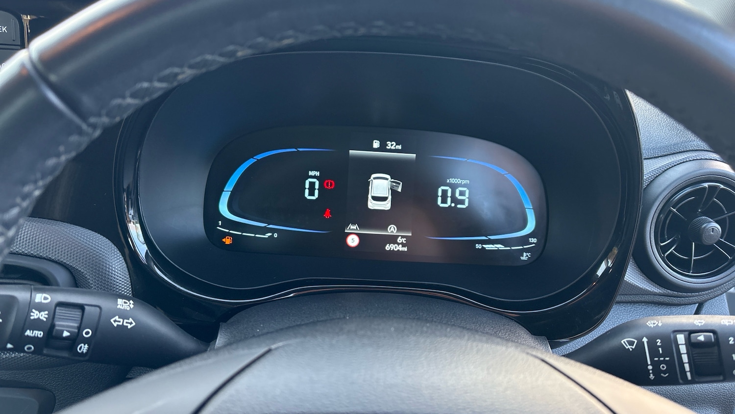 Used Hyundai i10 2023 for sale - 76766804: Photo 18