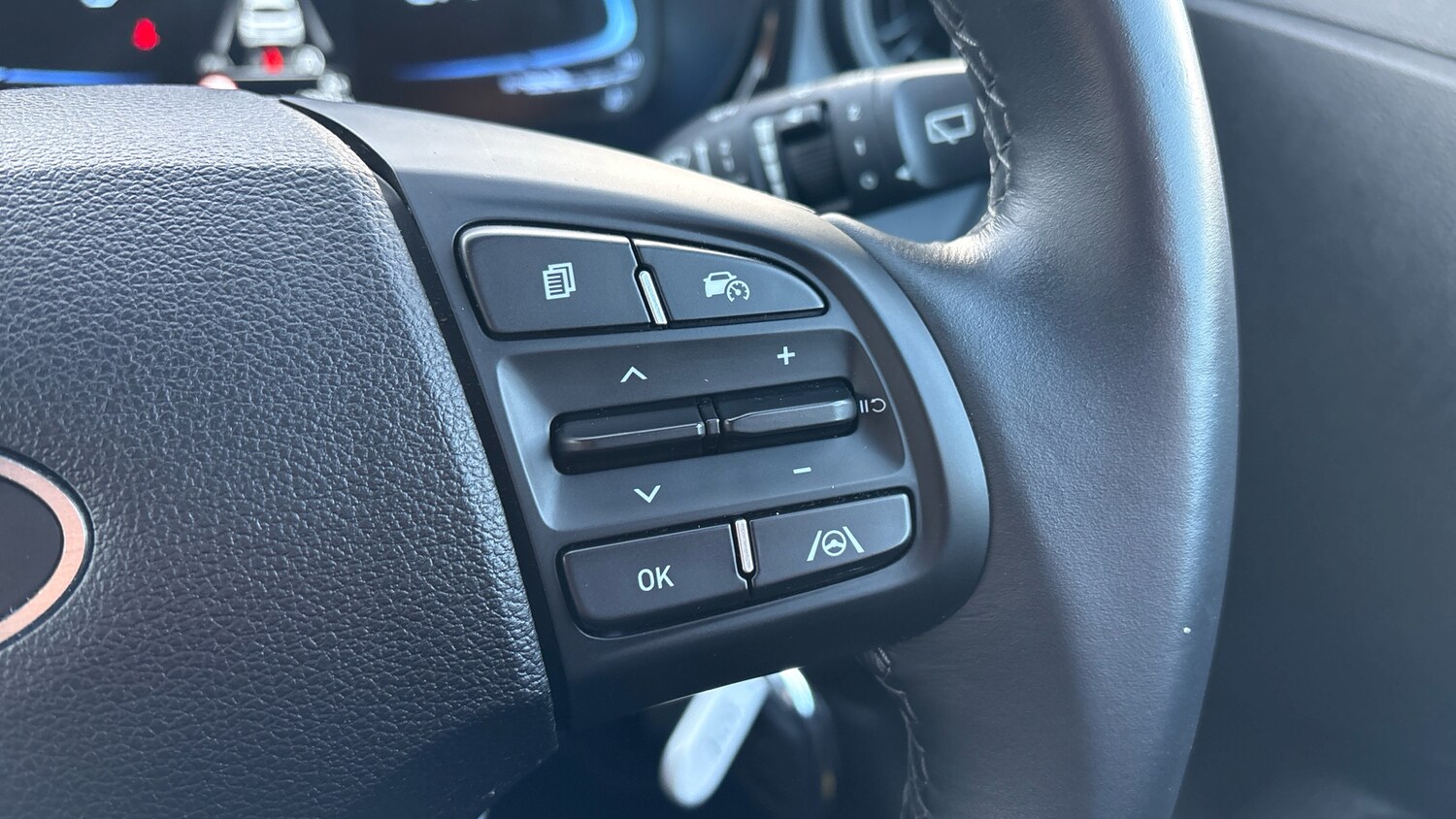 Used Hyundai i10 2023 for sale - 76766804: Photo 24