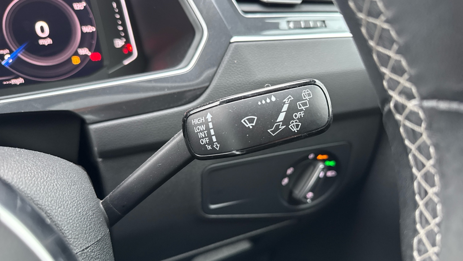 Used Volkswagen Tiguan 2020 for sale - 76919708: Photo 31