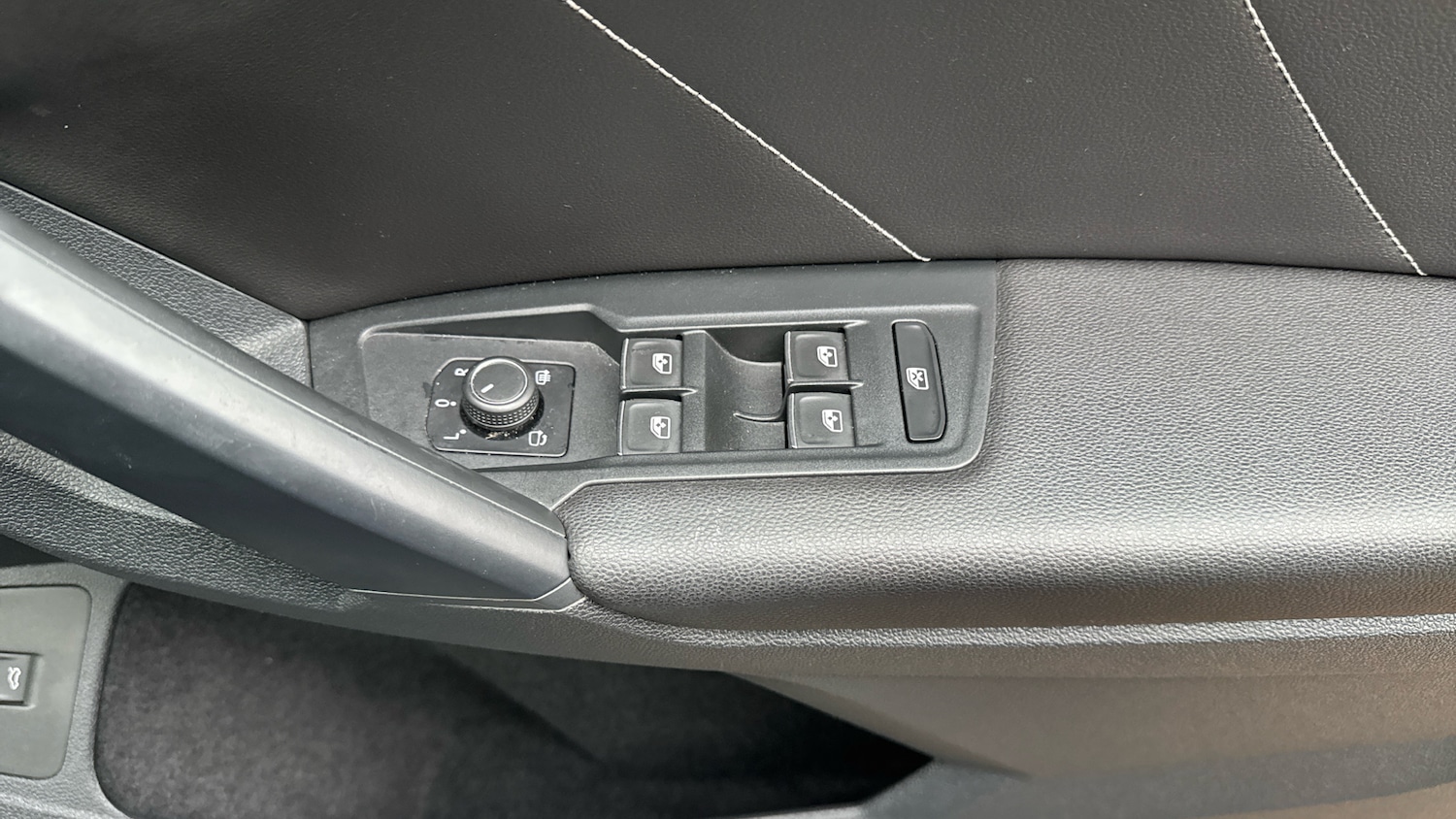 Used Volkswagen Tiguan 2020 for sale - 76919708: Photo 35