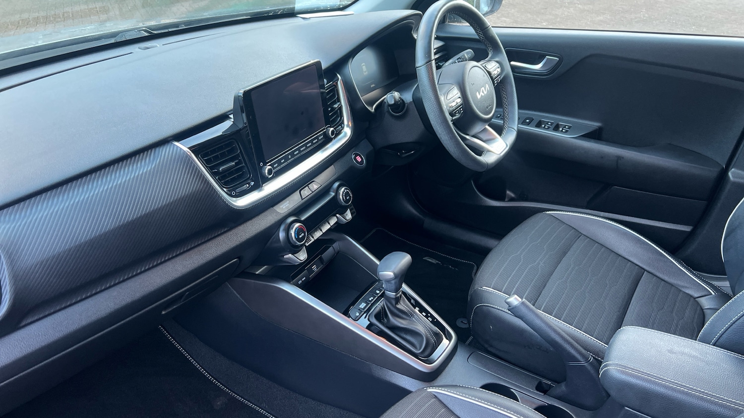 Used Kia Stonic 2024 for sale - 76908477: Photo 9