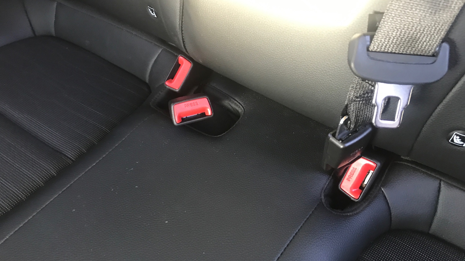 Used Kia Stonic 2023 for sale - 76766806: Photo 17