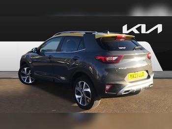 Used Kia Stonic 2023 for sale - 76766806: Photo