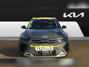 Used Kia Stonic 2023 for sale - 76766806: Photo