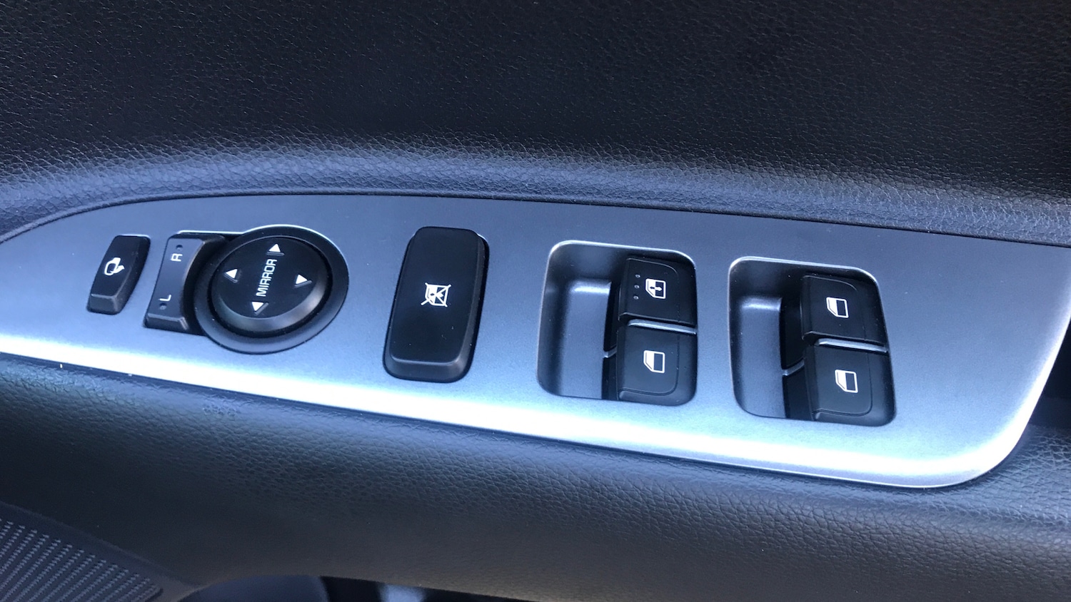 Used Kia Stonic 2023 for sale - 77113267: Photo 23