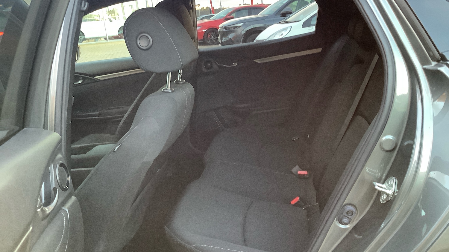 Used Honda Civic 2019 for sale - 76796851: Photo 16