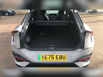 Used Kia EV6 2025 for sale - 76493742: Photo