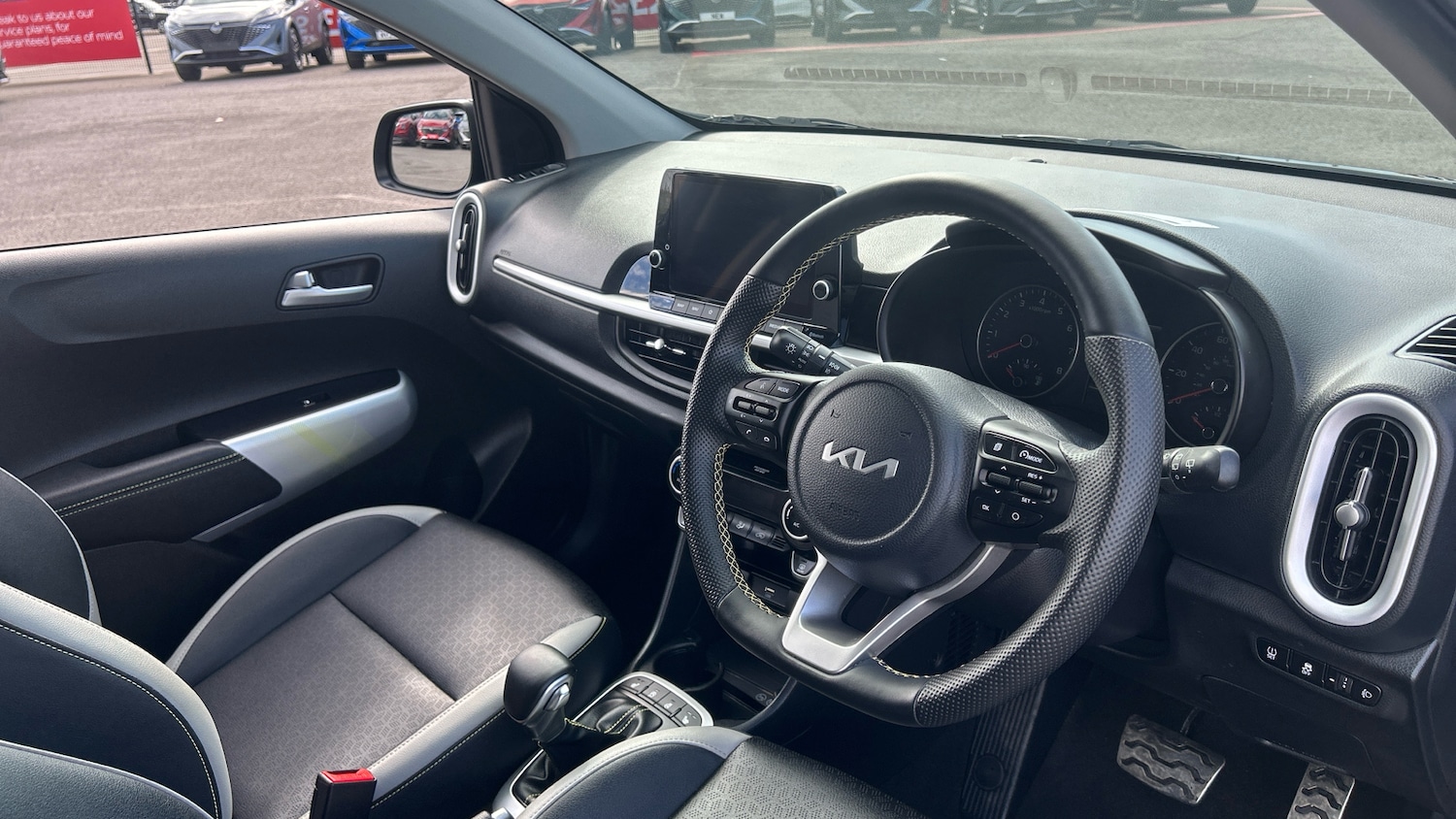 Used Kia Picanto 2023 for sale - 76862221: Photo 11