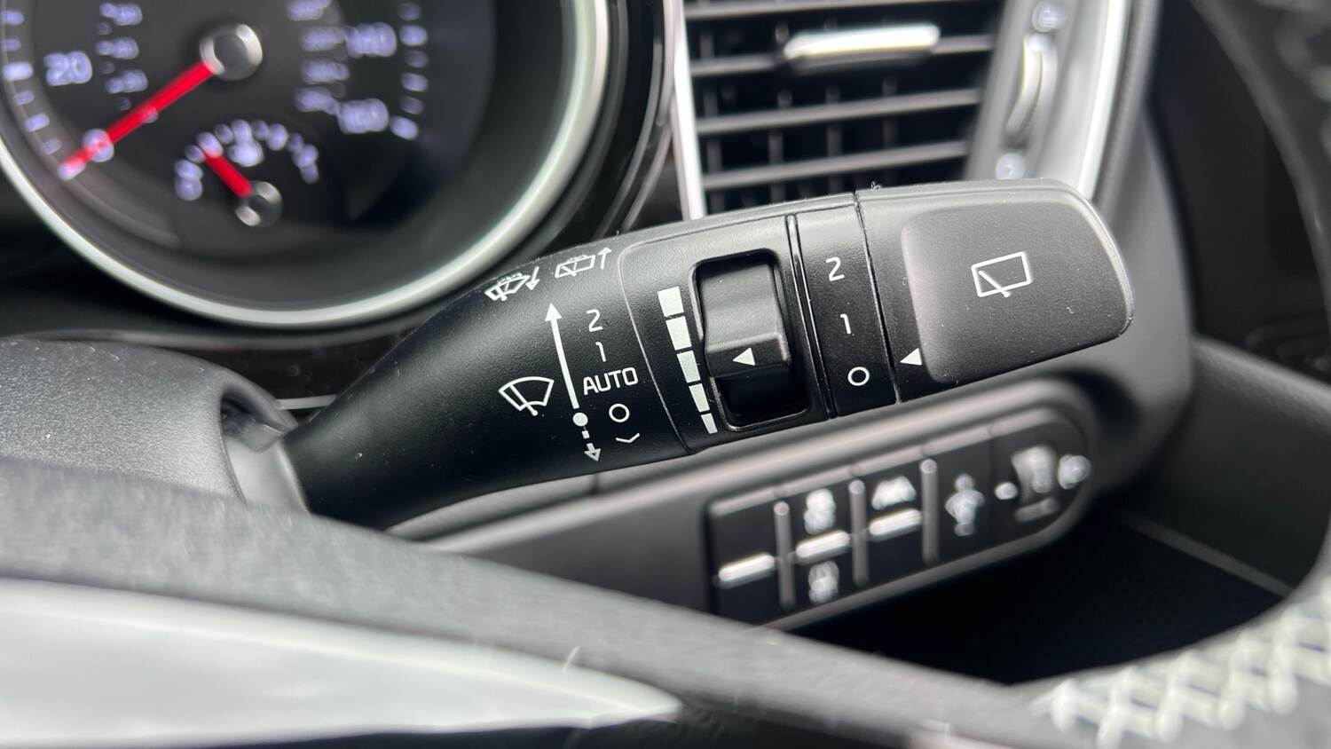 Used Kia Ceed 2025 for sale - 76583146: Photo 23