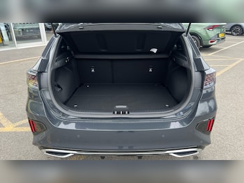 Used Kia Ceed 2025 for sale - 76583146: Photo