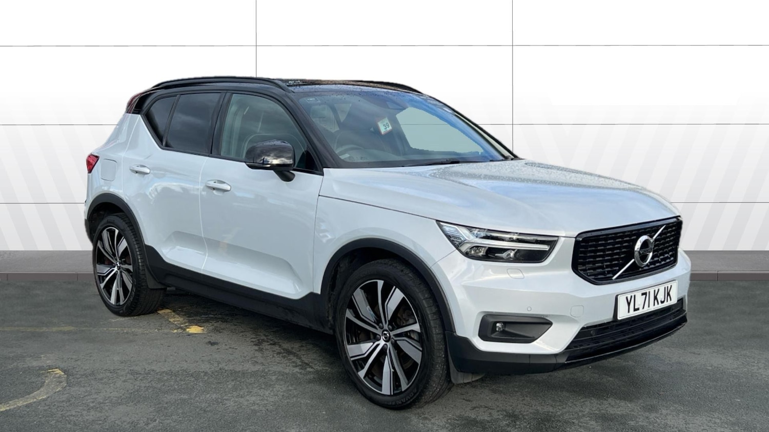 Used Volvo XC40 2021 for sale - 76421775: Photo 1