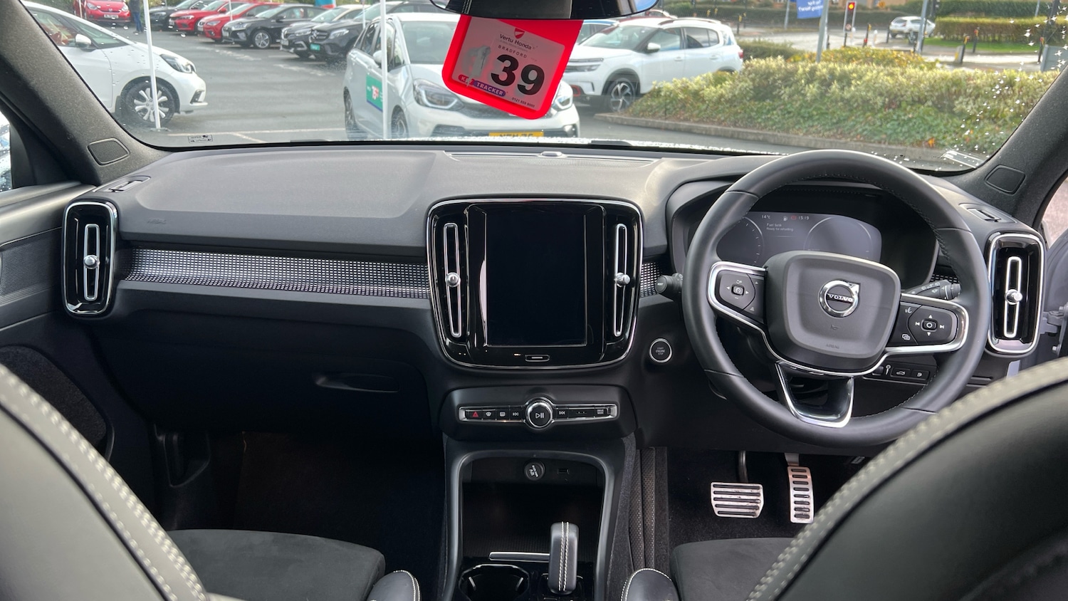 Used Volvo XC40 2021 for sale - 76421775: Photo 10