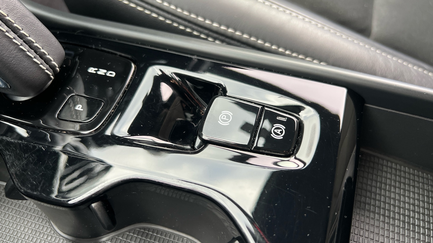 Used Volvo XC40 2021 for sale - 76421775: Photo 39