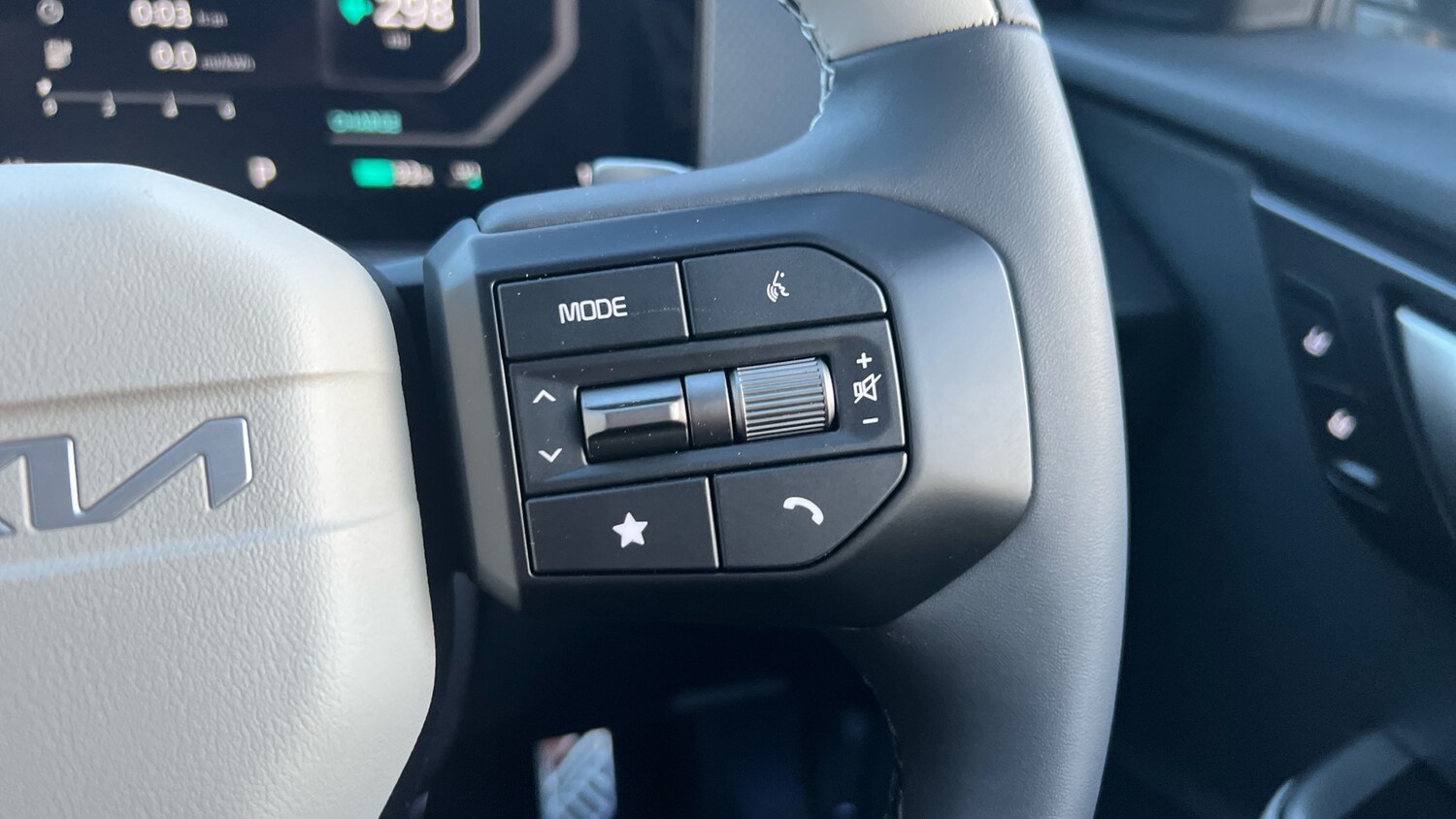 Used Kia EV6 2025 for sale - 76493744: Photo 22