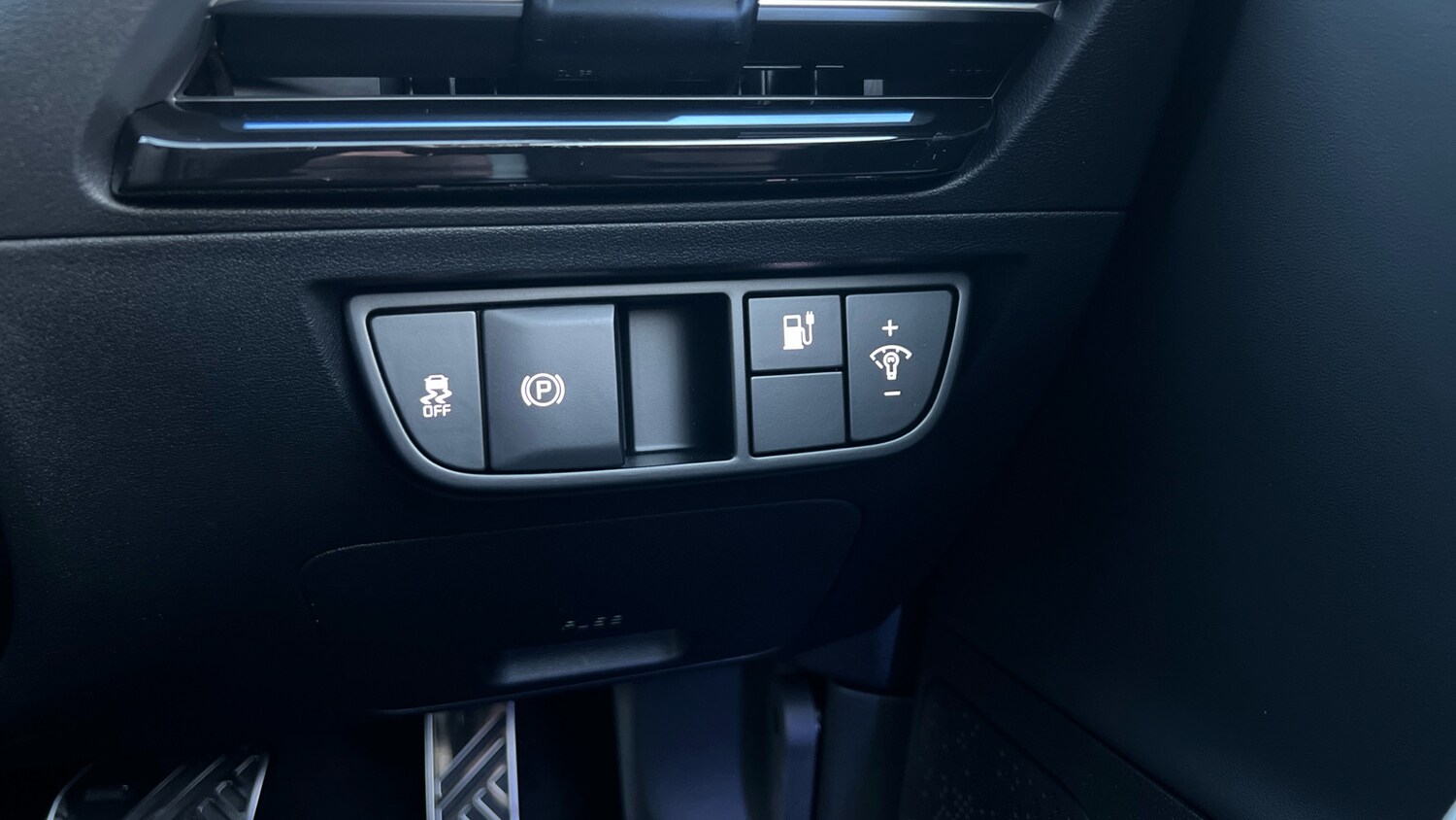 Used Kia EV6 2025 for sale - 76493744: Photo 31