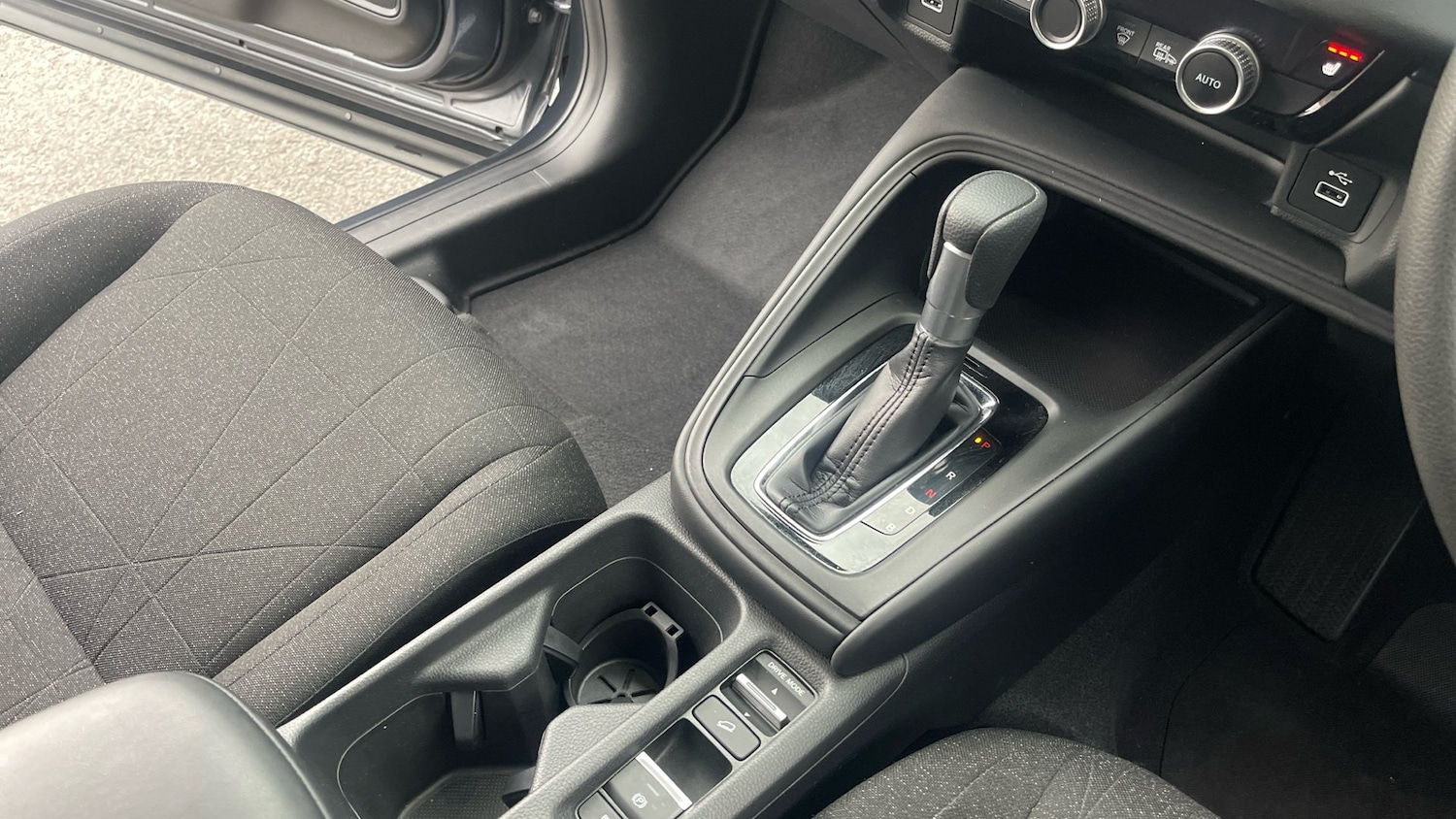 Used Honda HR-V 2022 for sale - 77085398: Photo 14