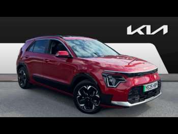 2025 (25) - 150kW 4 65kWh 5dr Auto Electric Estate