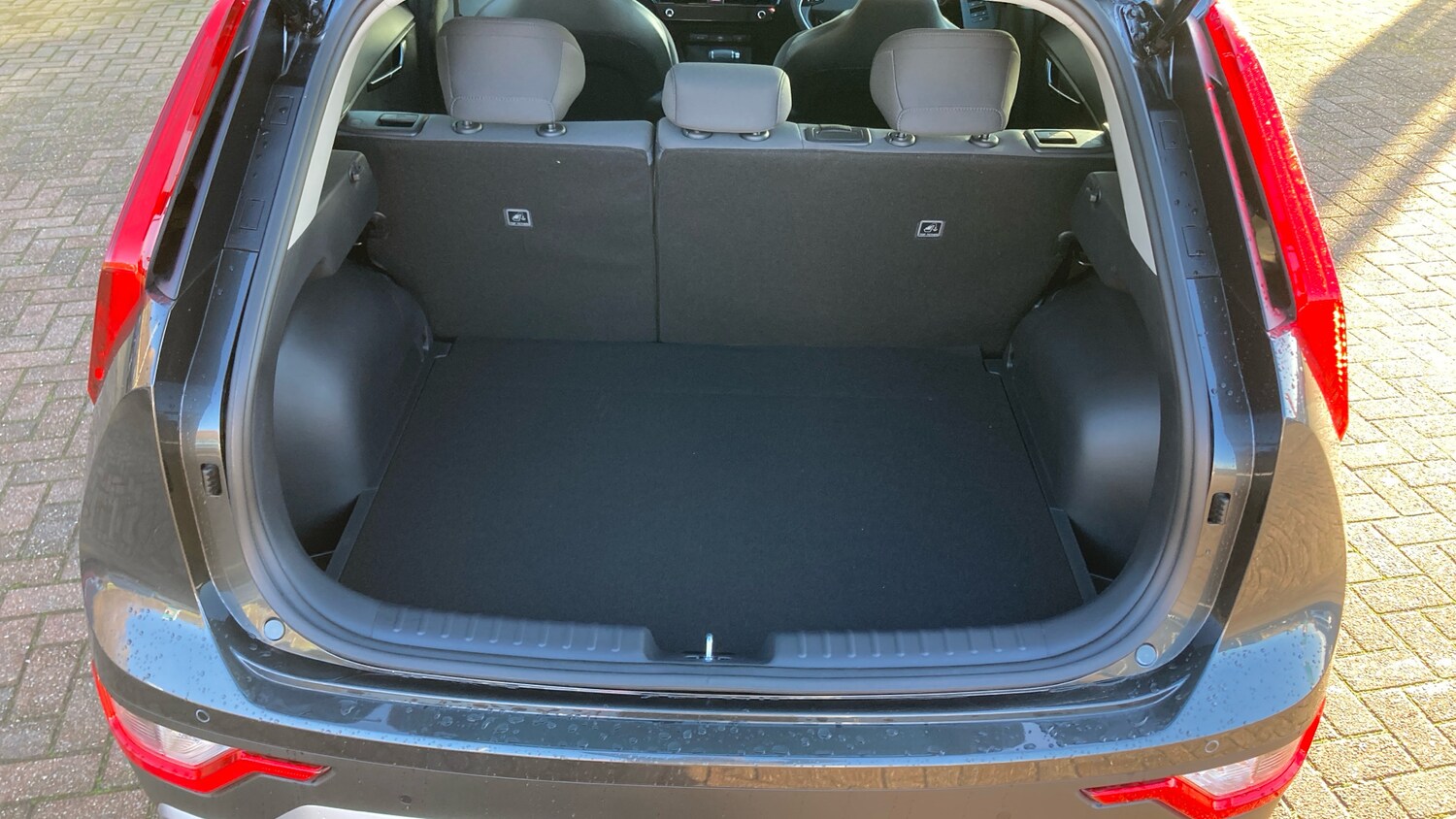 Used Kia Niro 2025 for sale - 76493759: Photo 4