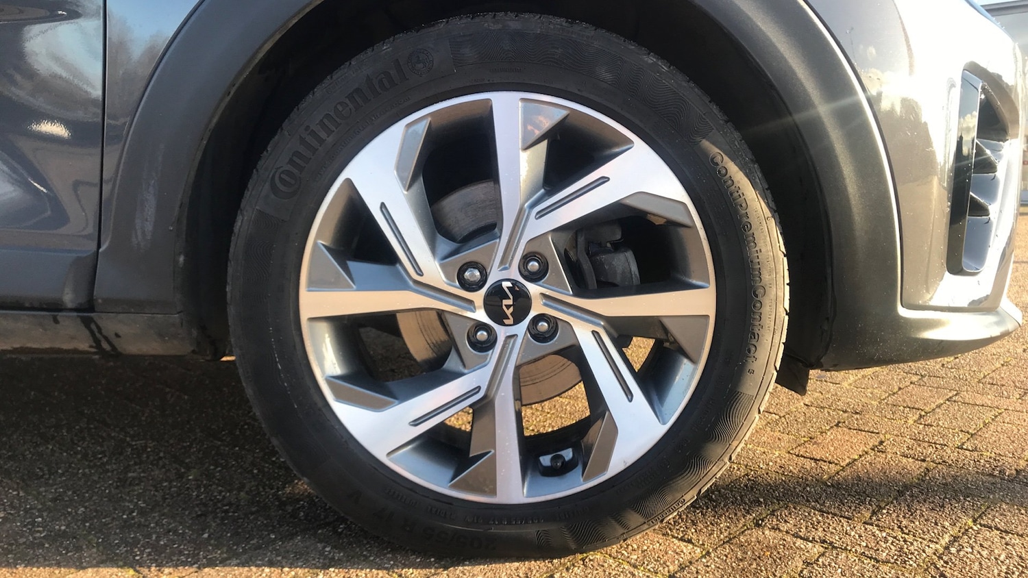 Used Kia Stonic 2023 for sale - 77180632: Photo 7