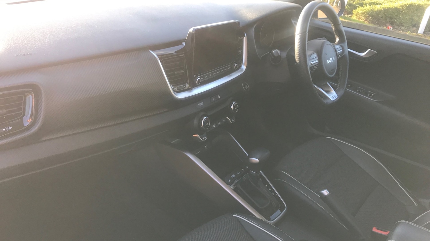 Used Kia Stonic 2023 for sale - 77180632: Photo 9